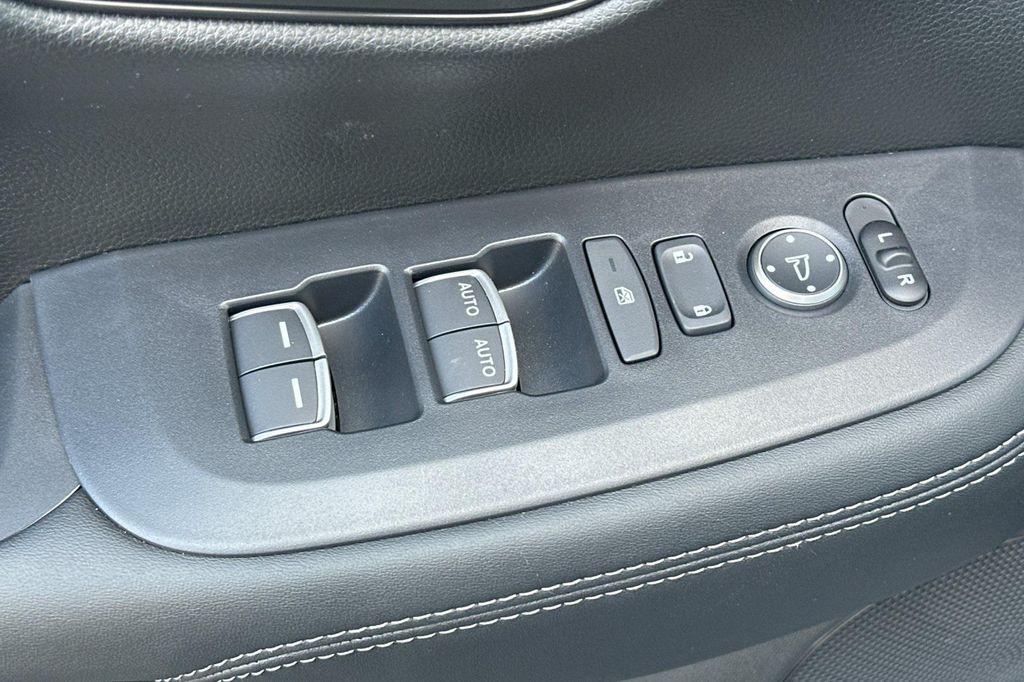 new 2026 Honda HR-V car, priced at $33,400