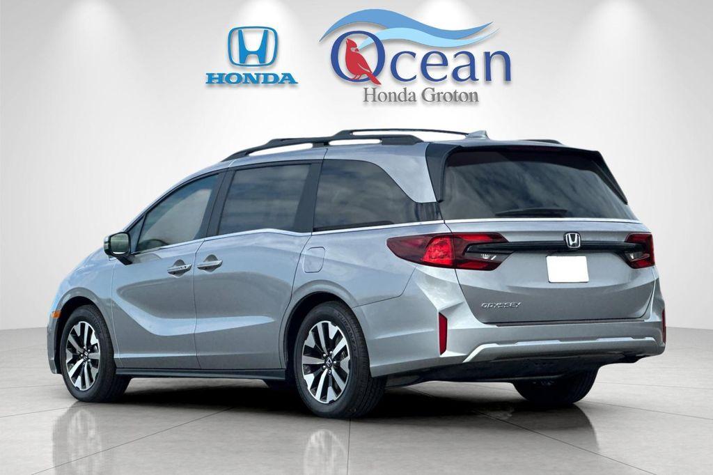 new 2026 Honda Odyssey car, priced at $44,290