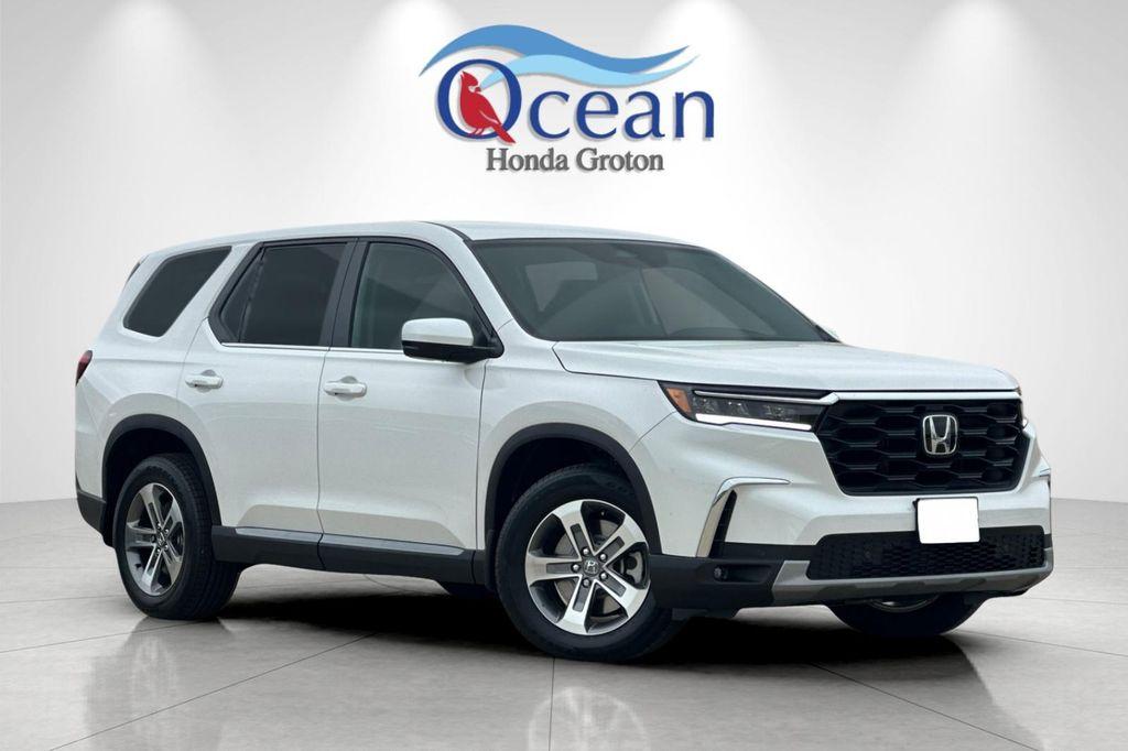 new 2025 Honda Pilot car, priced at $48,280