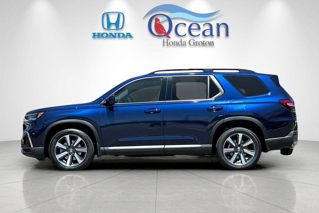 new 2025 Honda Pilot car, priced at $51,095