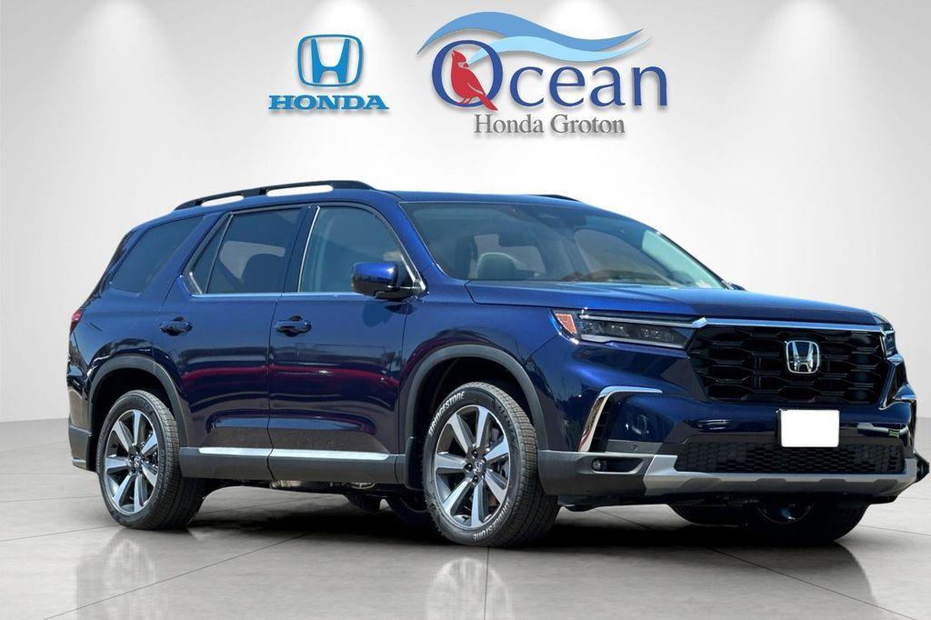 new 2025 Honda Pilot car, priced at $51,095