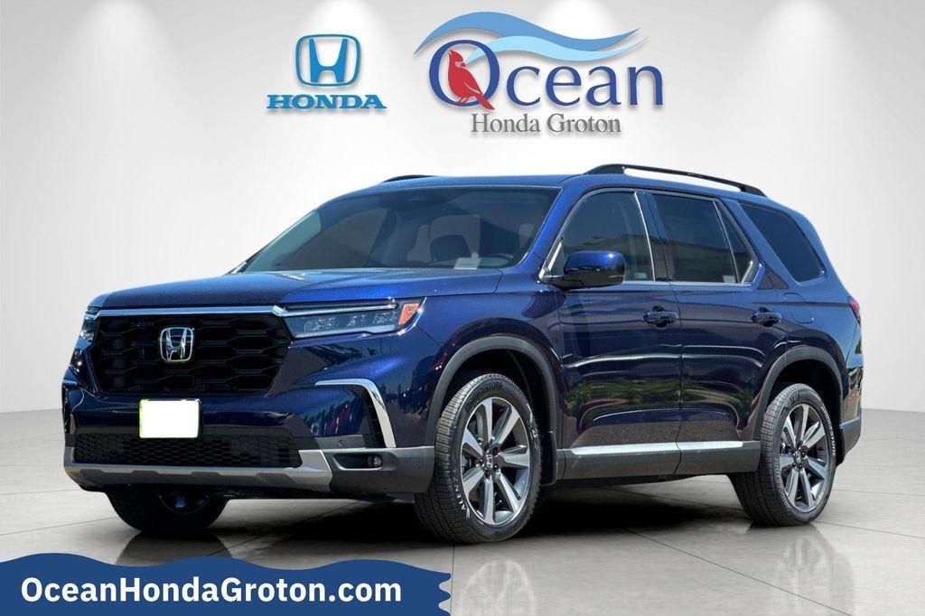 new 2025 Honda Pilot car, priced at $51,095