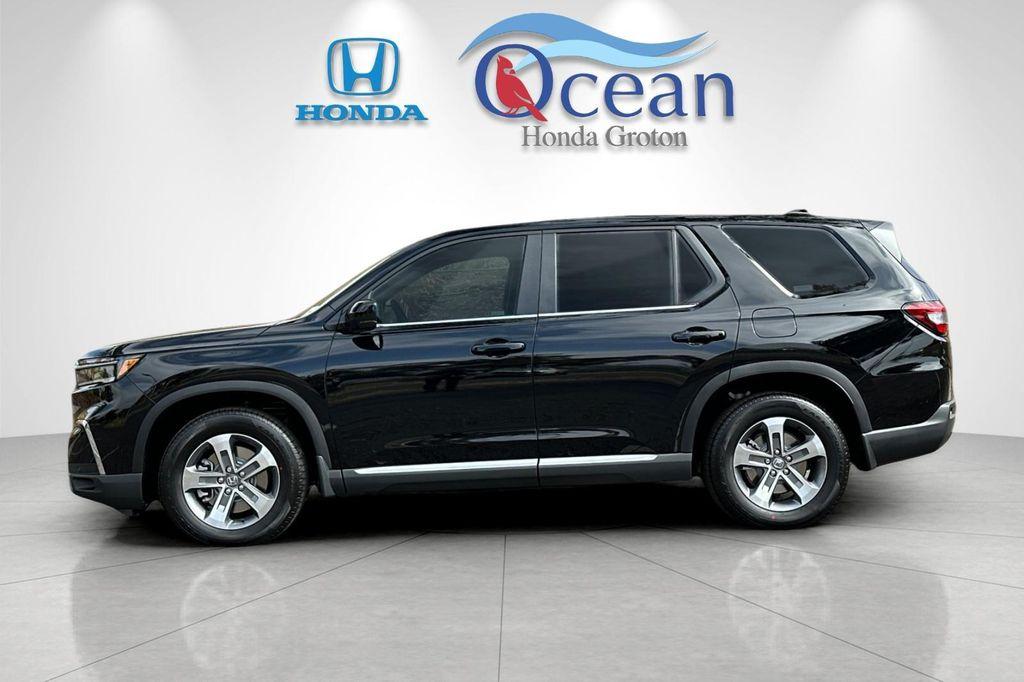 new 2025 Honda Pilot car, priced at $47,095