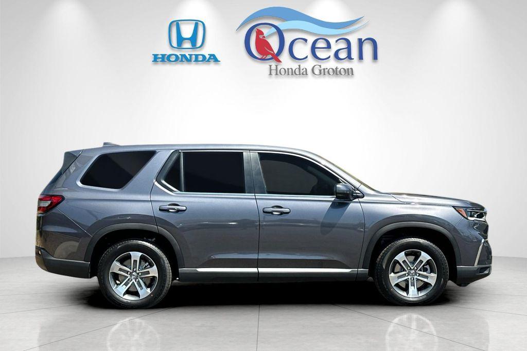 new 2025 Honda Pilot car, priced at $47,095