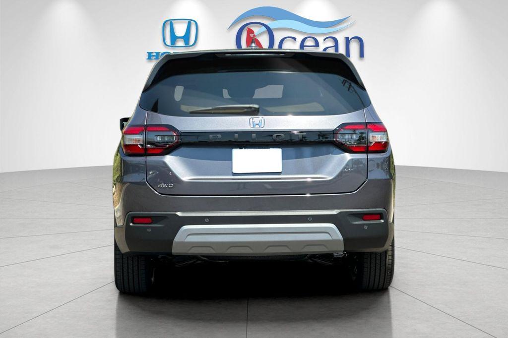 new 2025 Honda Pilot car, priced at $47,095