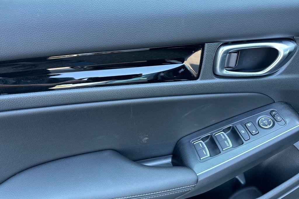 new 2026 Honda Civic Hybrid car, priced at $33,490