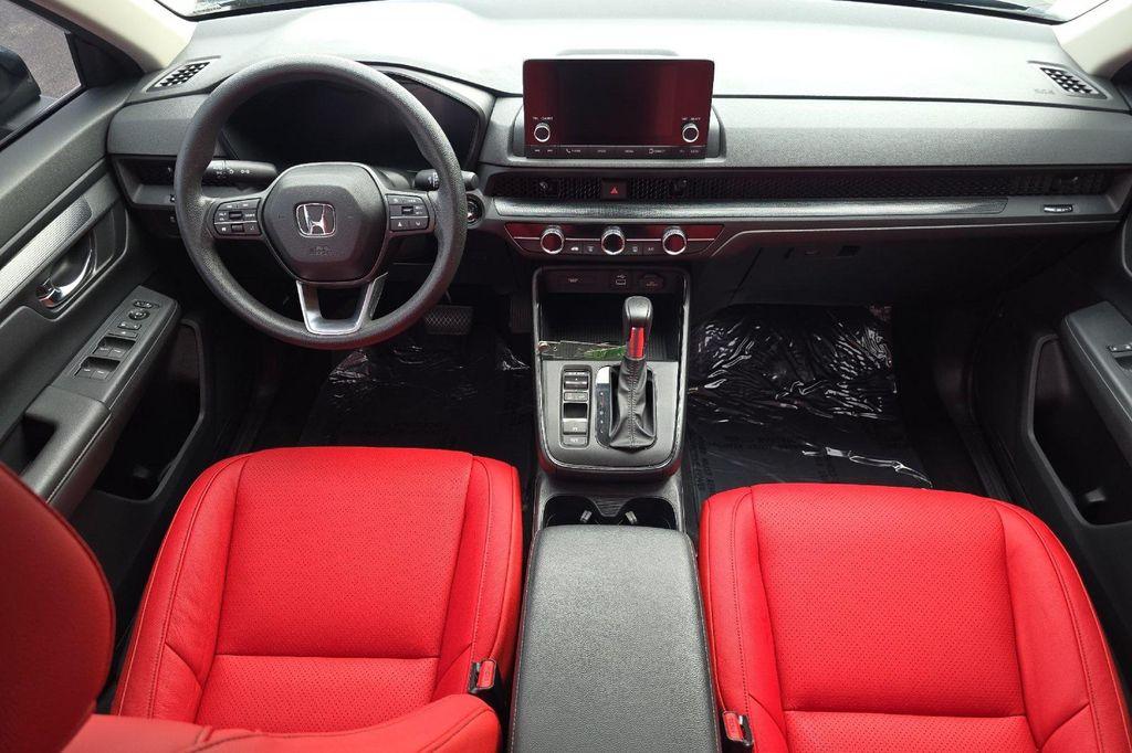 used 2025 Honda CR-V car, priced at $29,688
