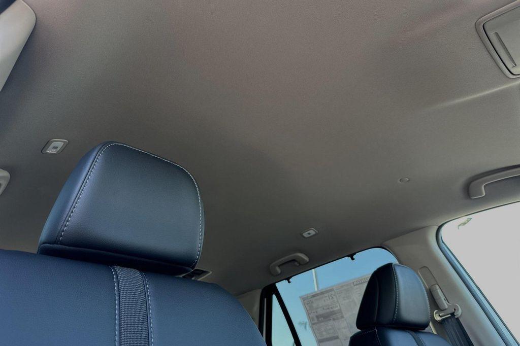 new 2025 Honda Pilot car, priced at $47,550