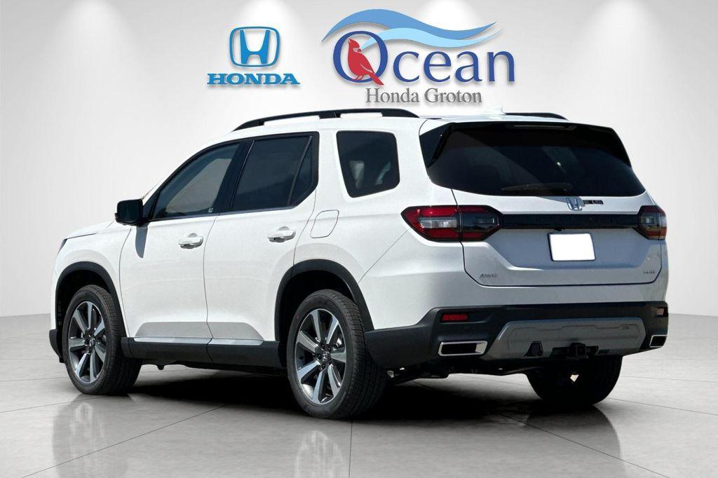 new 2025 Honda Pilot car, priced at $55,030