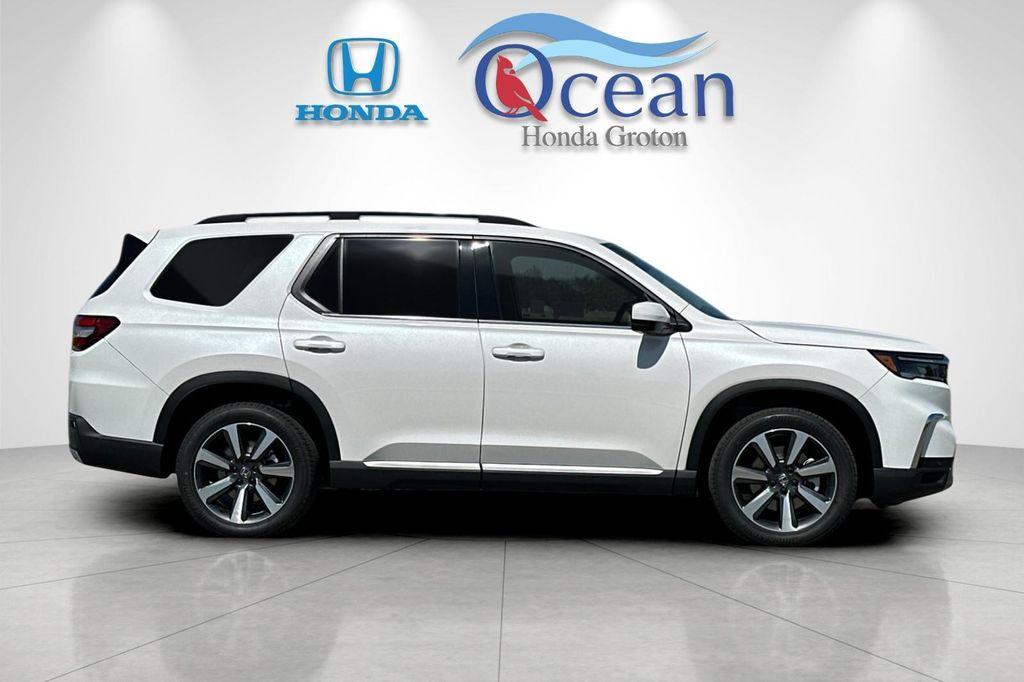 new 2025 Honda Pilot car, priced at $55,030