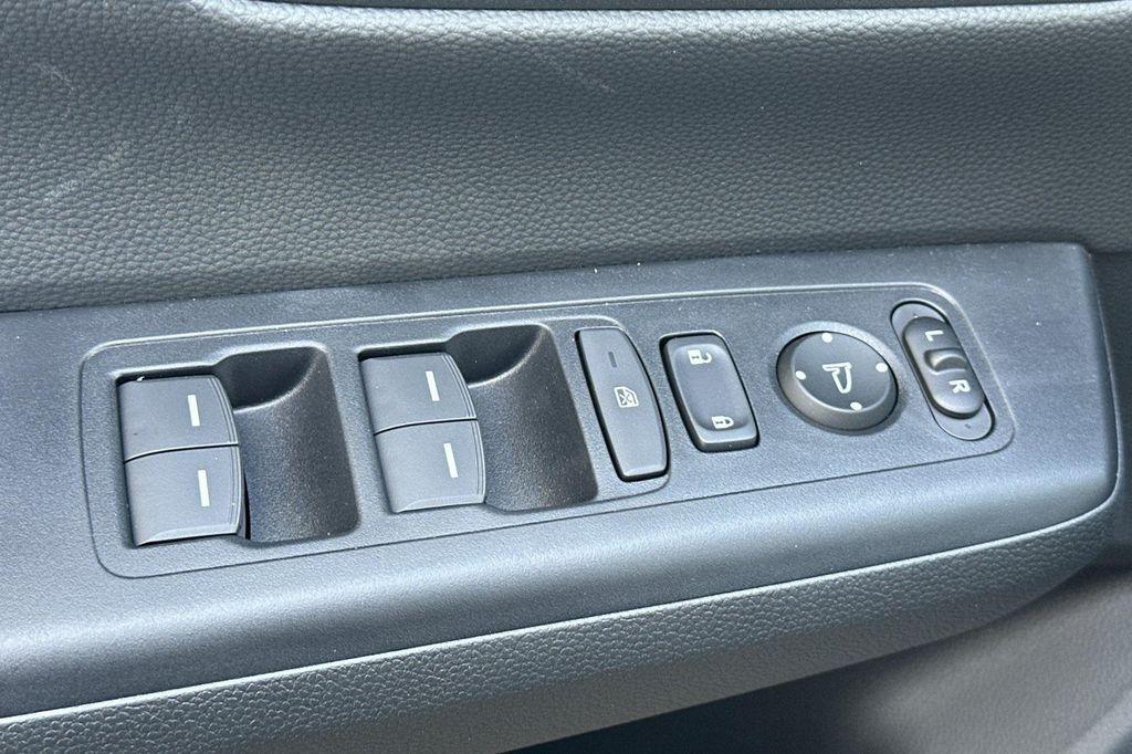 new 2026 Honda CR-V Hybrid car