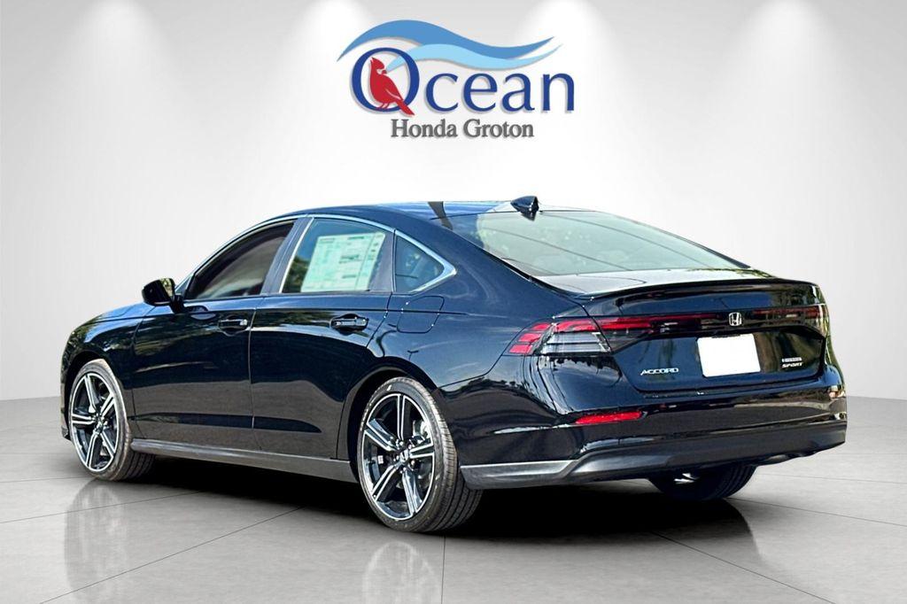 new 2025 Honda Accord Hybrid car
