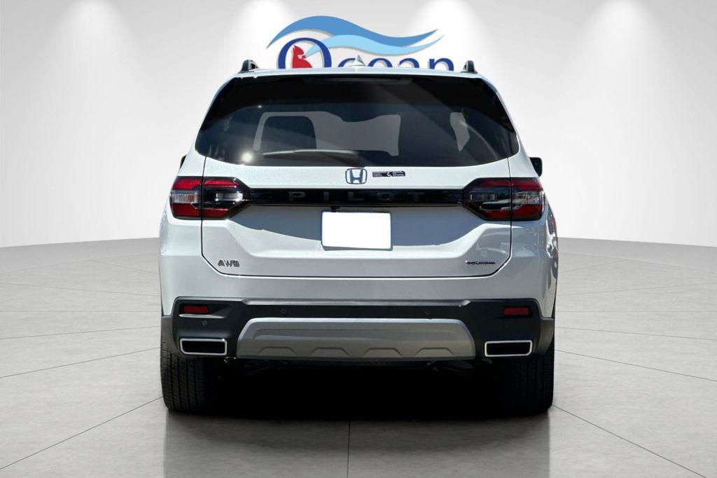 new 2025 Honda Pilot car