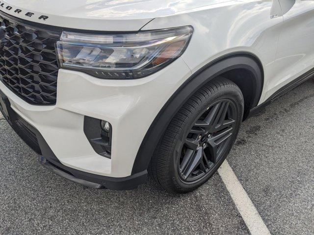 new 2025 Ford Explorer car, priced at $52,157