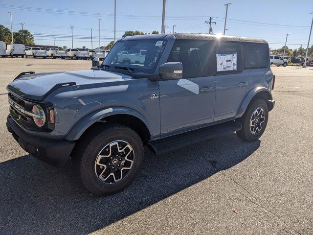 new 2025 Ford Bronco car, priced at $52,538