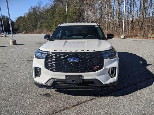 new 2025 Ford Explorer car, priced at $58,727