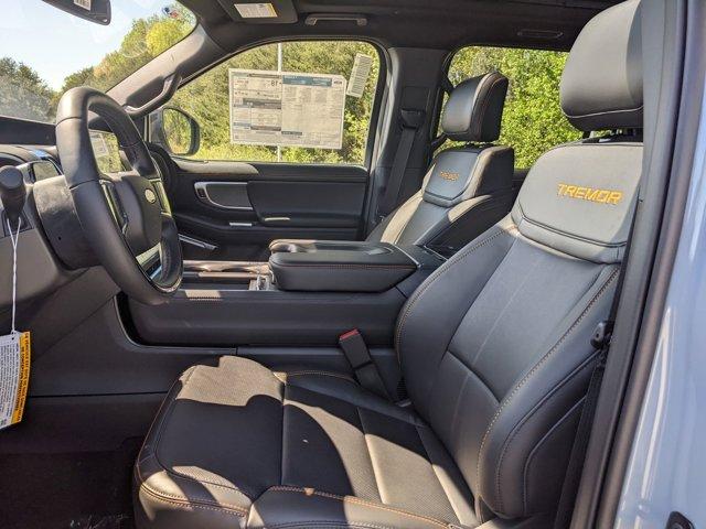 new 2025 Ford Expedition car, priced at $84,280