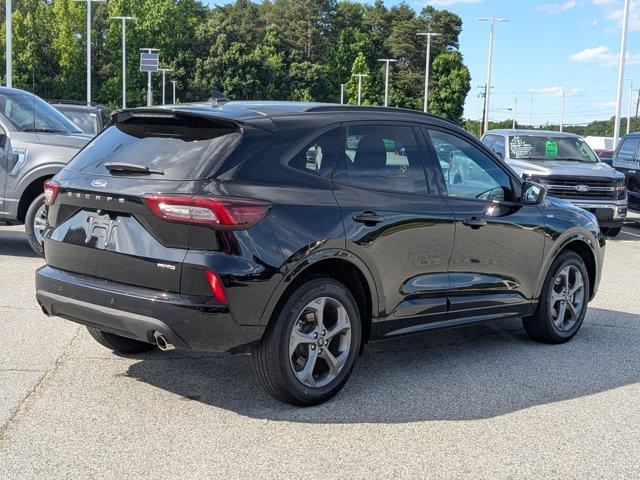 used 2023 Ford Escape car, priced at $28,900