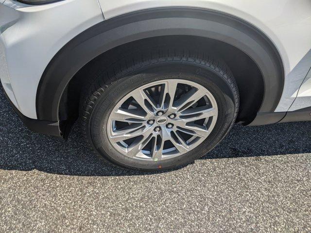 new 2025 Ford Explorer car, priced at $45,855