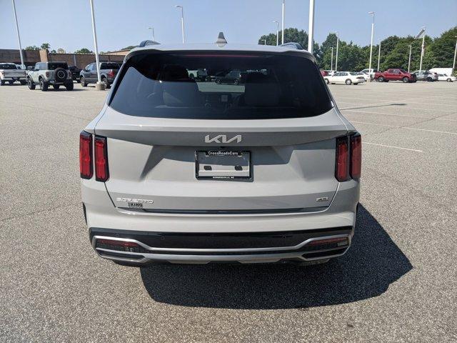 used 2023 Kia Sorento car, priced at $33,900