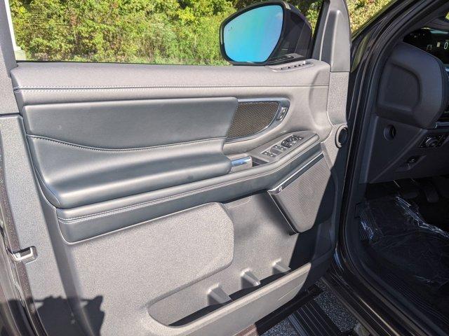 new 2025 Ford Expedition car, priced at $84,945