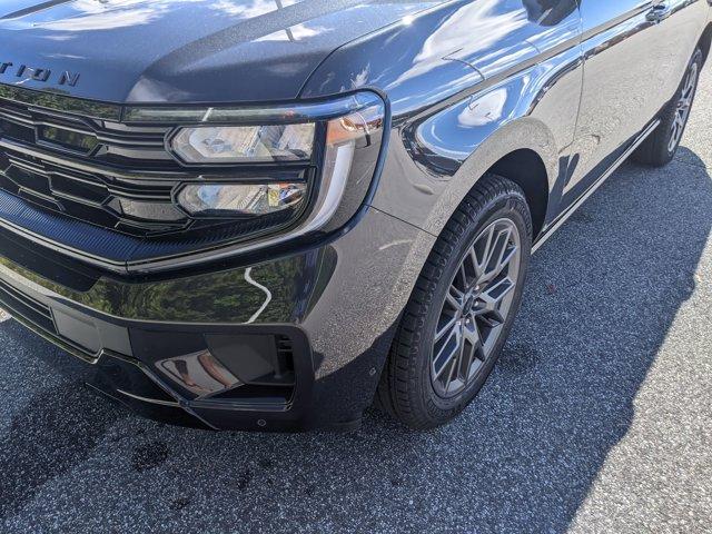 new 2025 Ford Expedition car, priced at $84,945