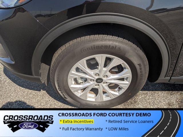 new 2025 Ford Escape car, priced at $27,765