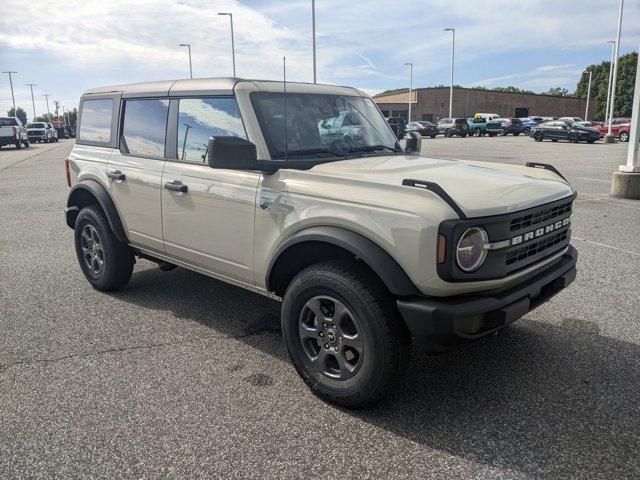 new 2025 Ford Bronco car, priced at $46,149