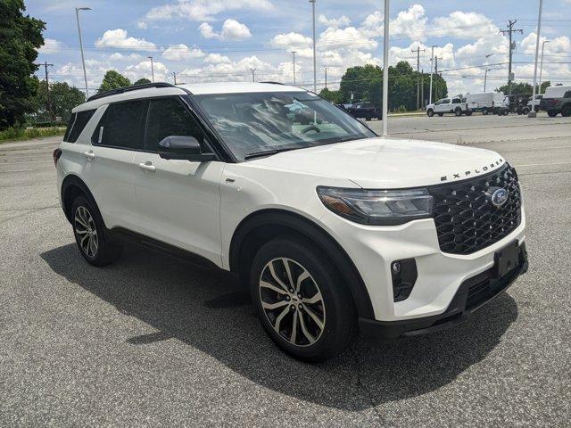 new 2025 Ford Explorer car, priced at $45,850