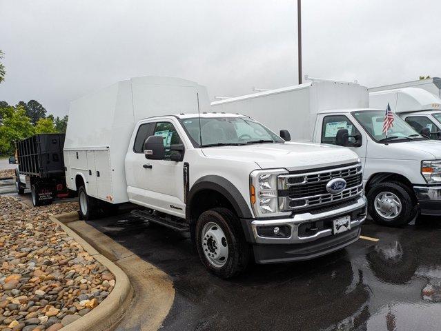 new 2025 Ford F-450 car, priced at $102,290