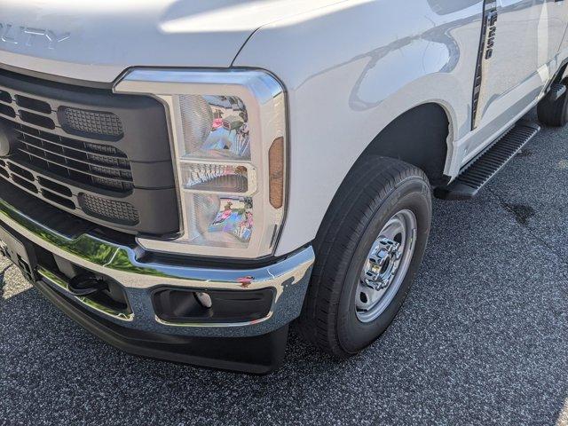 new 2025 Ford F-250 car, priced at $46,962