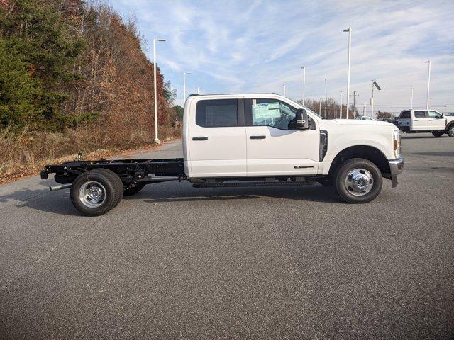 new 2024 Ford F-350 car, priced at $70,640