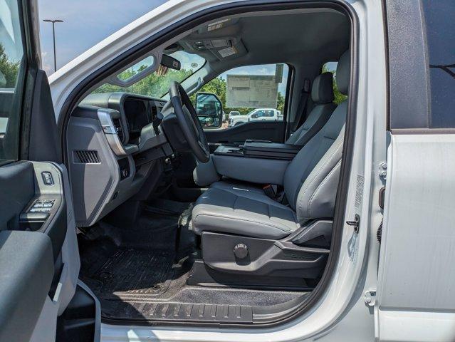 new 2025 Ford F-450 car, priced at $98,075