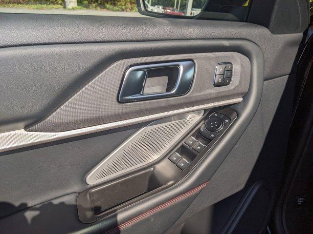 new 2025 Ford Explorer car, priced at $58,150