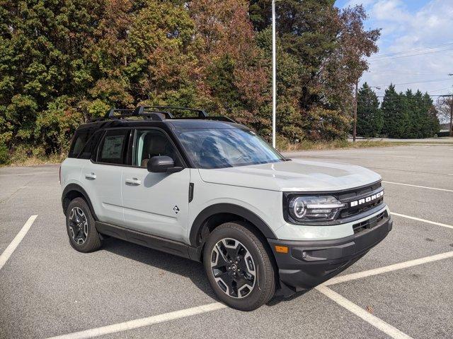 new 2024 Ford Bronco Sport car, priced at $37,877