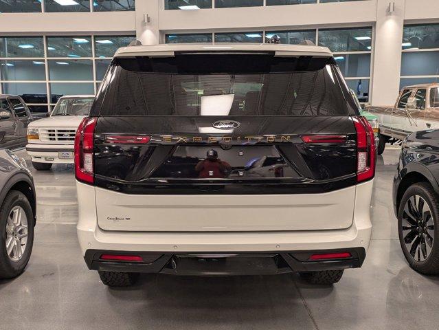 new 2025 Ford Expedition car, priced at $85,285