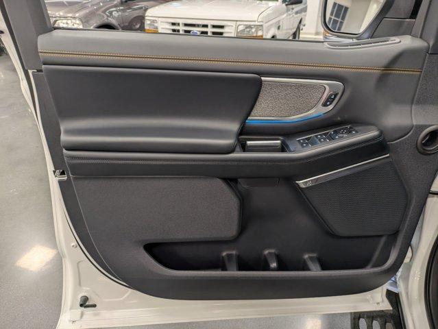 new 2025 Ford Expedition car, priced at $85,285