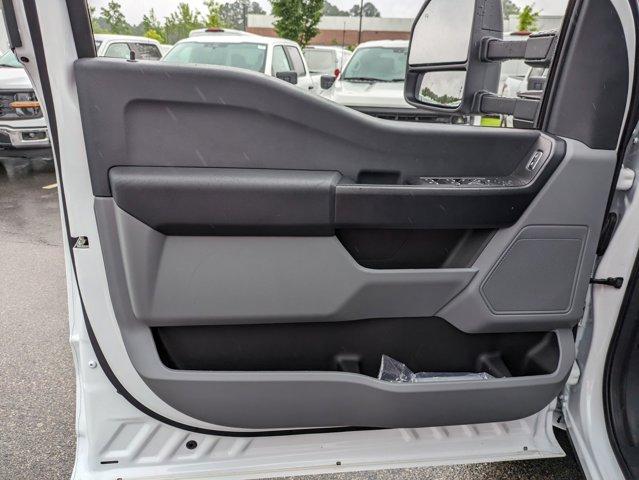 new 2025 Ford F-350 car, priced at $76,185
