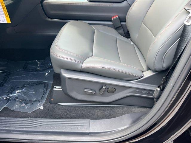 new 2025 Ford Expedition car, priced at $72,150