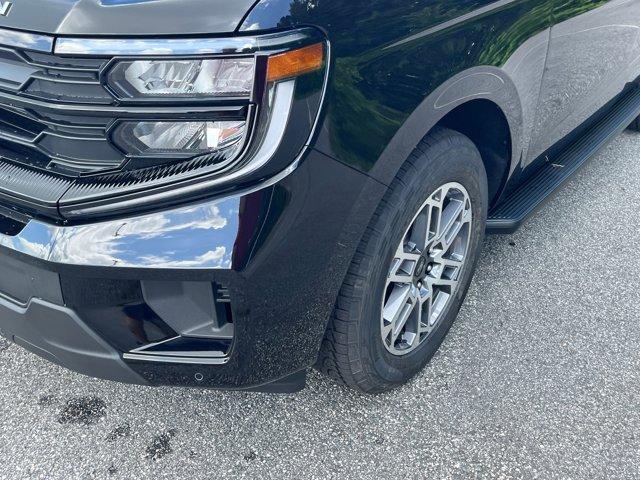 new 2025 Ford Expedition car, priced at $72,150
