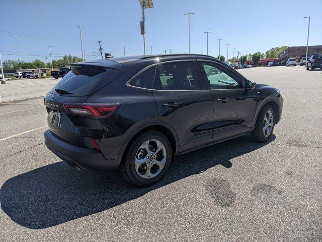 new 2025 Ford Escape car, priced at $29,600