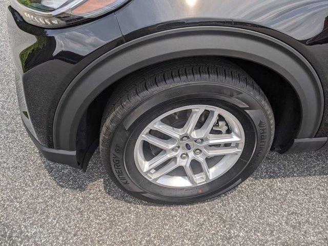 new 2025 Ford Explorer car, priced at $35,840
