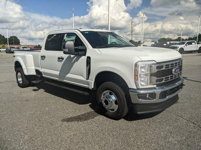 new 2025 Ford F-350 car, priced at $64,785