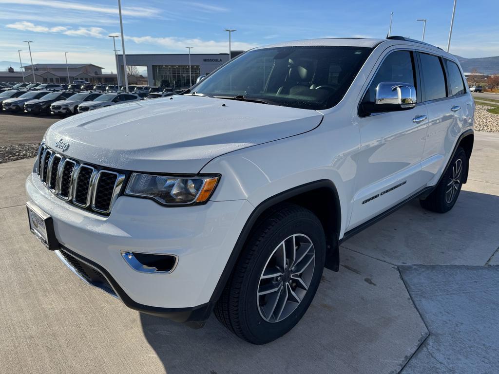 used 2022 Jeep Grand Cherokee car, priced at $24,870