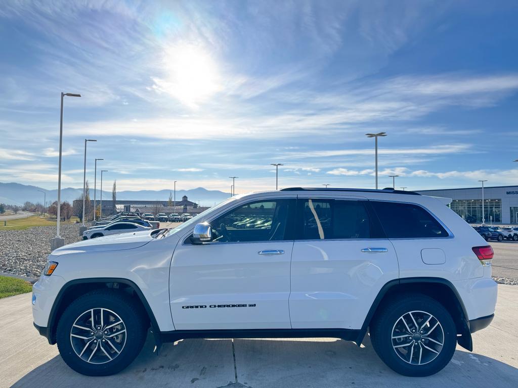 used 2022 Jeep Grand Cherokee car, priced at $24,870