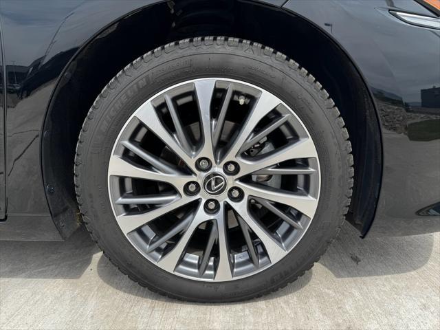 used 2019 Lexus ES 350 car, priced at $33,000