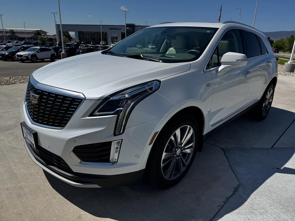 used 2021 Cadillac XT5 car, priced at $30,000