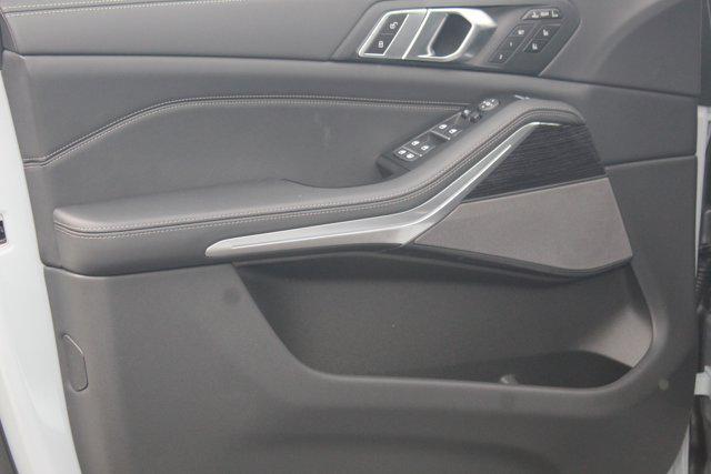 new 2026 BMW X7 car, priced at $96,535