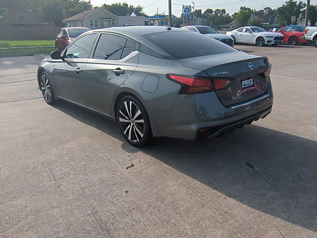used 2021 Nissan Altima car, priced at $18,999