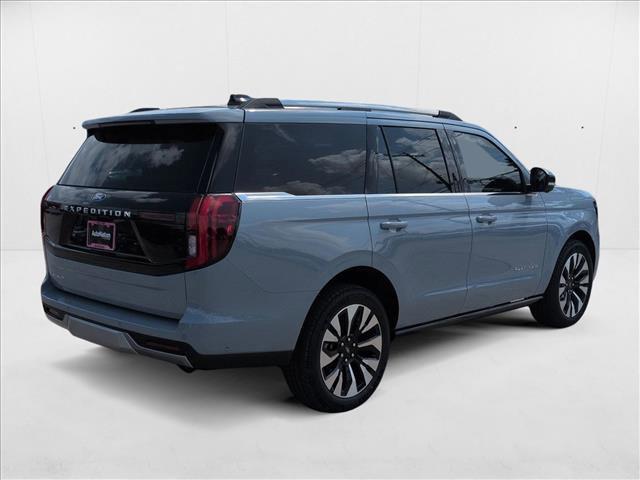 new 2025 Ford Expedition car, priced at $75,995